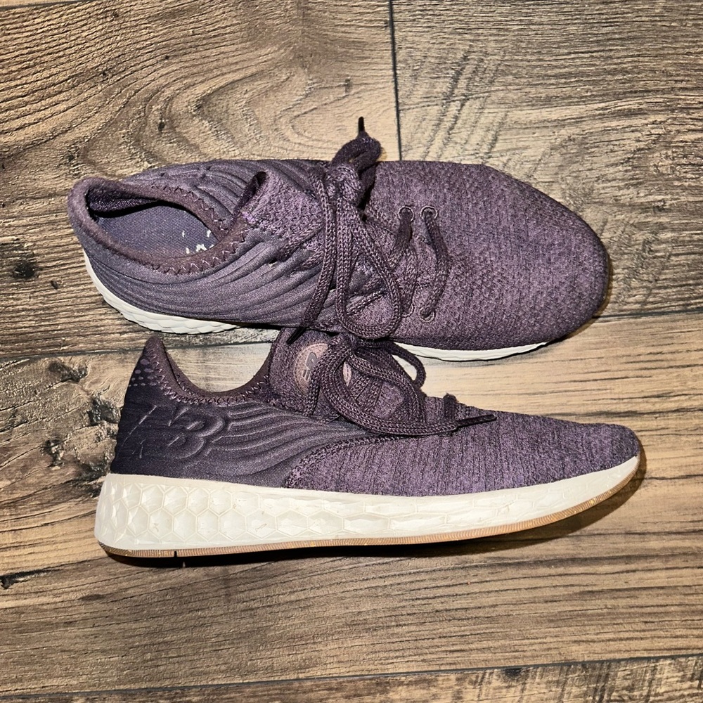 New Balance Women’s Purple Running Sneakers Size 8